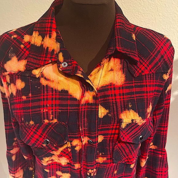 ♥️FLANEL BLEACHED SEQUENCED BLOUSE - Picture 4 of 4